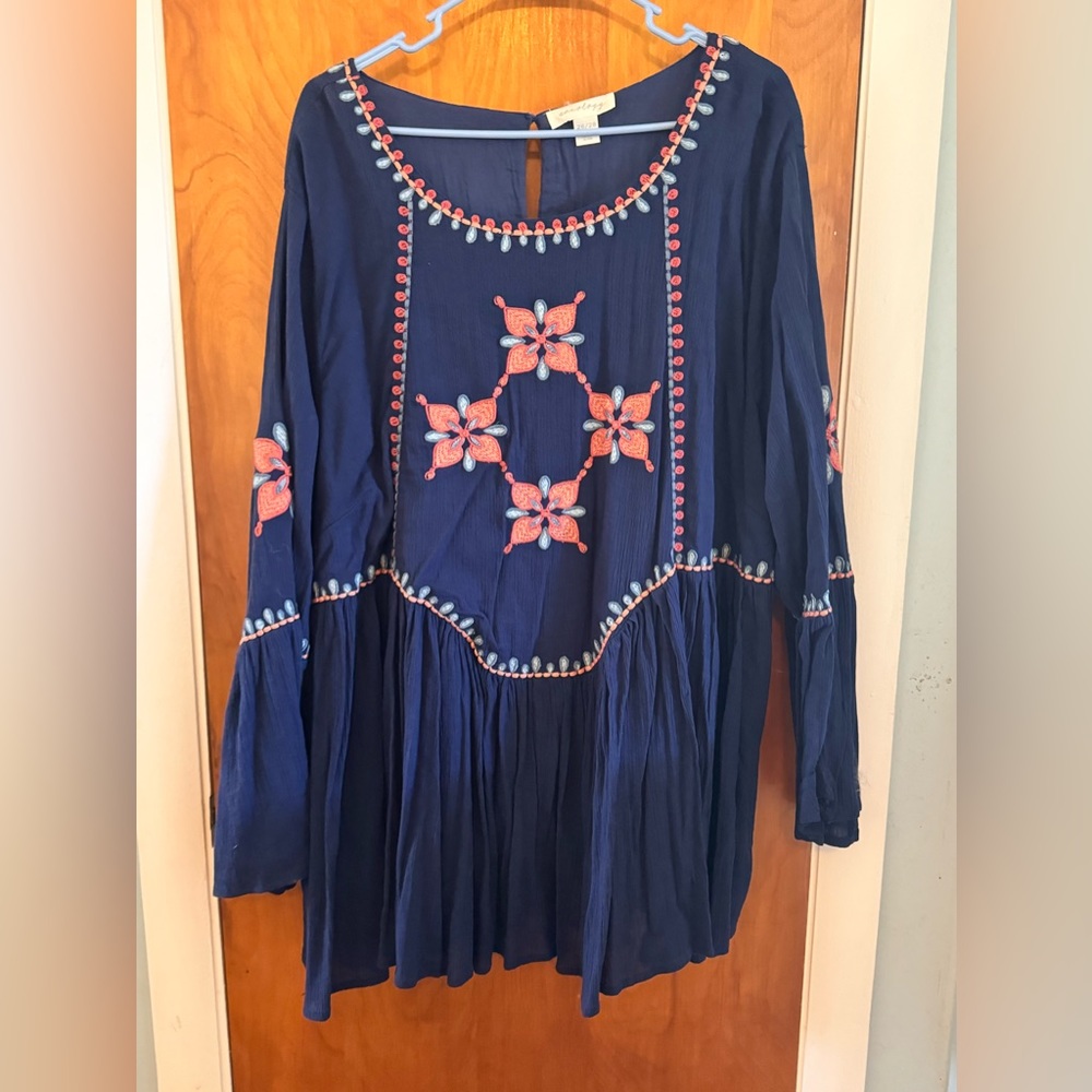 Aveology BoHo Top, women’s size 26/28, Navy Blue